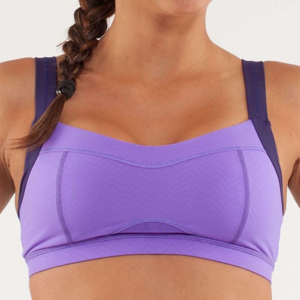 Lululemon Run Engage Sports Bra Purple Squiggle